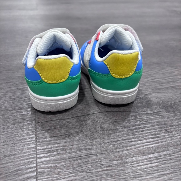 Toddler Size 5 Sneakers - Picture 4 of 6